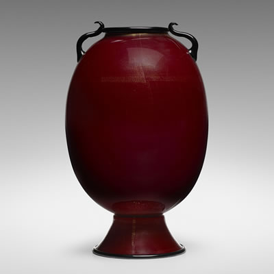 Monumental Incamiciato vase by Fratelli Toso - Auction record, sale price, and art valuation. Compare with similar artists and explore comparable artworks.