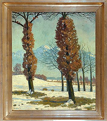 Winterliche Landschaft mit Bäumen vor Gebirge