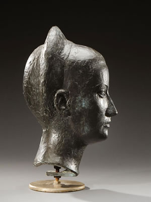Tête de jeune femme