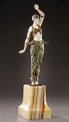Une danseuse russe reposant sur une base en onyx beige veiné brun. by Armand Godard - Auction record, sale price, and art valuation. Compare with similar artists and explore comparable artworks.