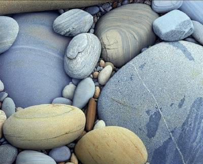 Stones #6 by Alan Magee - Auction record, sale price, and art valuation. Compare with similar artists and explore comparable artworks.