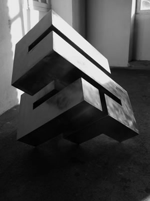 Résultat 16,5-29 by Olivier Decoux - Auction record, sale price, and art valuation. Compare with similar artists and explore comparable artworks.