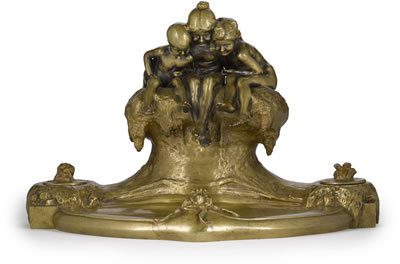 Enfants et Grenouilles inkwell