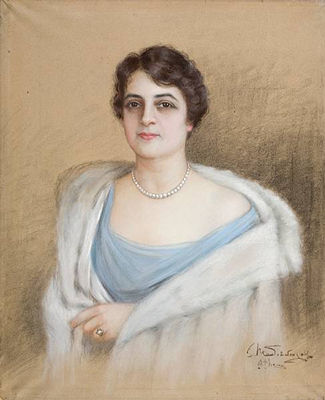 Lady with pearls