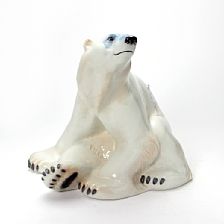 Polar bear a porcelain figurine by Niels Nielsen - Auction record, sale price, and art valuation. Compare with similar artists and explore comparable artworks.