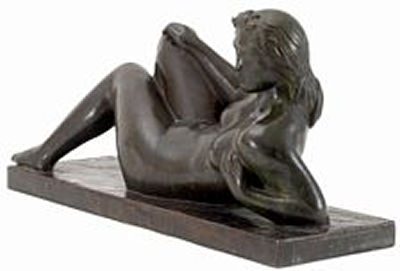 "Elvira", a naked model