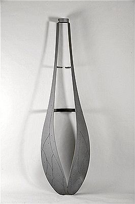 "A face interior V"