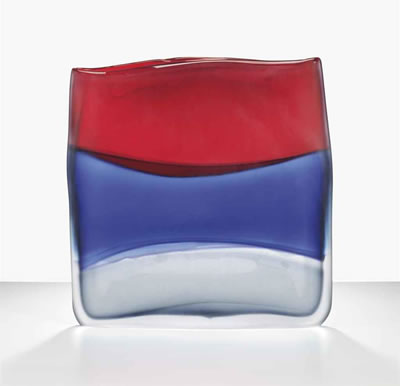 RED-BLUE-GREY/BLUE FLAG, 2011