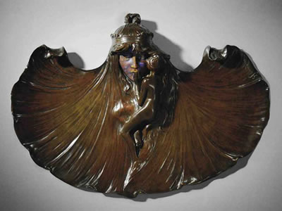 WALL PLAQUE