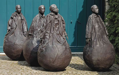 Sample artwork by Juan Munoz (1953 - 2001), known for anonymous figure, installation - View similar artists and auction records