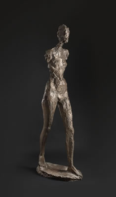 Femme nue debout