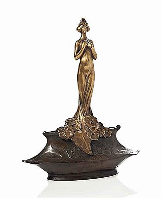 Art Nouveau maiden