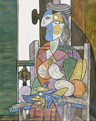Femme assise devant la fenètre