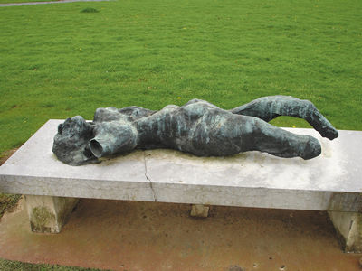 GISANT (1976) by Jean Roulland - Auction record, sale price, and art valuation. Compare with similar artists and explore comparable artworks.