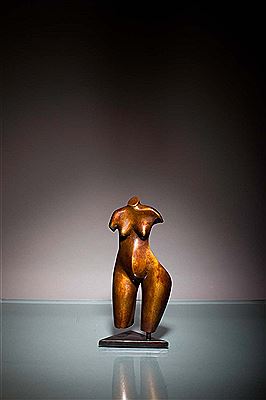 PREGNANT WOMAN