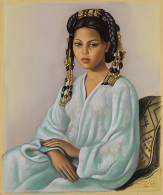 Jeune marocaine en veste bleu turquoise