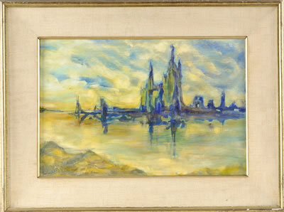 Landschaft mit Gewässer und Silhouette einer Stadt