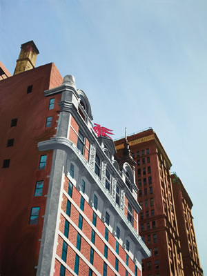 Pegasus on Dallas Building by Dan Blagg - Auction record, sale price, and art valuation. Compare with similar artists and explore comparable artworks.