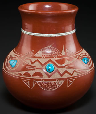 A SAN IDLEFONSO ETCHED REDWARE JAR