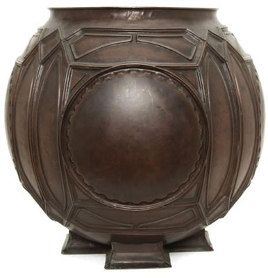 Copper Urn by Frank Lloyd Wright - Auction record, sale price, and art valuation. Compare with similar artists and explore comparable artworks.