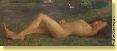 Jeune femme nue en bord d'étang