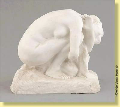 Nymphe se lavant les cheveux by Alfred Courtens - Auction record, sale price, and art valuation. Compare with similar artists and explore comparable artworks.