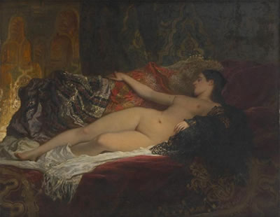 Jeune orientale assoupie sur fond de harem
