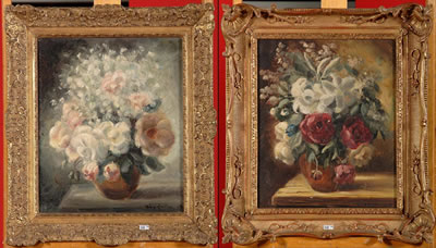 Vases de fleurs (a pair)