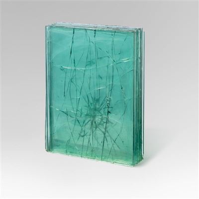 Glasskulptur by Michael Kienzer - Auction record, sale price, and art valuation. Compare with similar artists and explore comparable artworks.