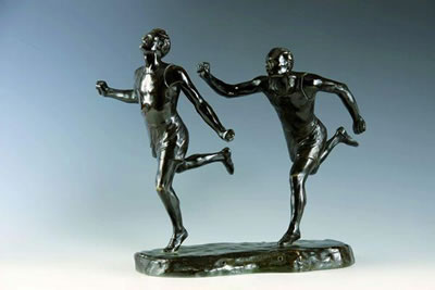 Arrivée au sprint by Etienne Forestier - Auction record, sale price, and art valuation. Compare with similar artists and explore comparable artworks.