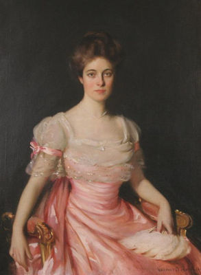 PORTRAIT OF WOMAN IN PINK