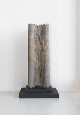 Große Vierung. 1992. by Brigitte & Martin Matschinsky-Denninghoff - Auction record, sale price, and art valuation. Compare with similar artists and explore comparable artworks.