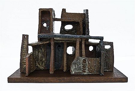 Structure