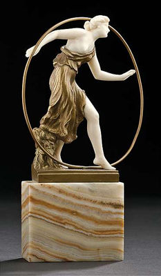 Chryselephantinefigur einer Reifentänzerin in klassischem Gewand by Georges Morin - Auction record, sale price, and art valuation. Compare with similar artists and explore comparable artworks.