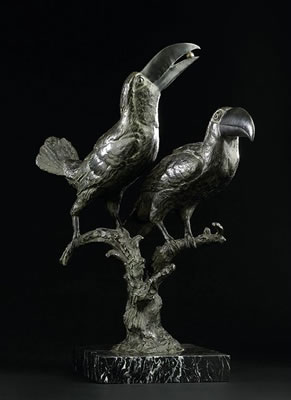 A pair of toucans