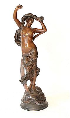 BUSTE D'UNE FEMME AFRICAINE EN BRONZE
