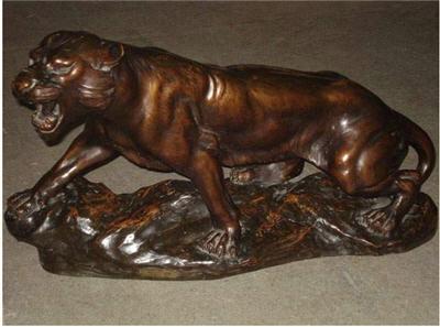 Tigre en chasse by Rubens Capaldo - Auction record, sale price, and art valuation. Compare with similar artists and explore comparable artworks.