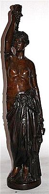 Femme vêtue à l'antique