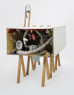 Heu in der Kadernwelle: Jerry Hall's Kunstwohlfahrtsgebirgsgondel by John Bock - Auction record, sale price, and art valuation. Compare with similar artists and explore comparable artworks.