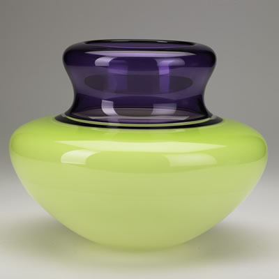 Blown glass vessel