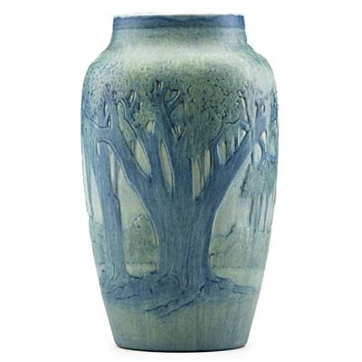 Large scenic vase with Spanish moss, live oaks and full moon