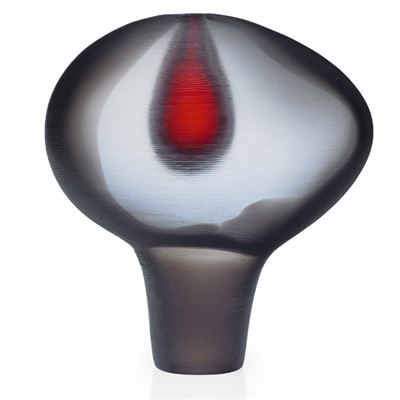 Inciso glass vase by Alfredo Barbini - Auction record, sale price, and art valuation. Compare with similar artists and explore comparable artworks.