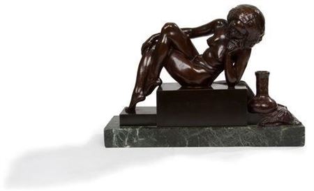 Femme nue à la jarre.