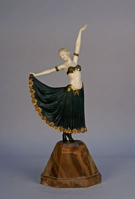 Syrian dancer ou Danseuse syrienne .