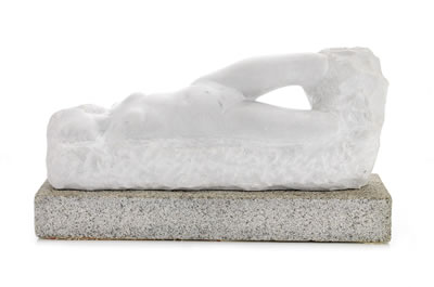 Vilande ung kvinna by Axel Olsson - Auction record, sale price, and art valuation. Compare with similar artists and explore comparable artworks.