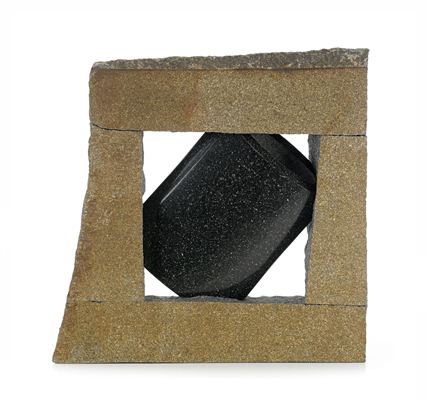 Stenskulptur (5) by Pal Svensson - Auction record, sale price, and art valuation. Compare with similar artists and explore comparable artworks.