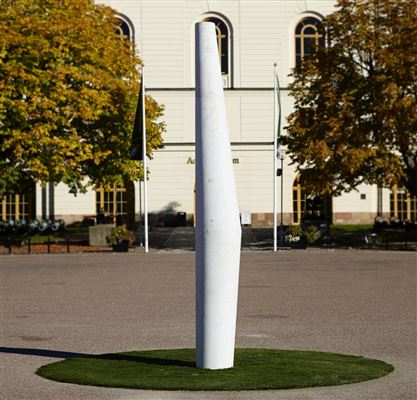 Sample artwork by Gert Olof Marcus (1914 - 2008), known for marble slab geometric shape sculpture, colored sheet metal, fine art painting - View similar artists and auction records