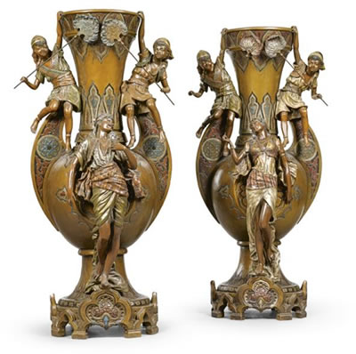 A PAIR OF POLYCHROME DECORATED VASES 20TH CENTURY (2)
