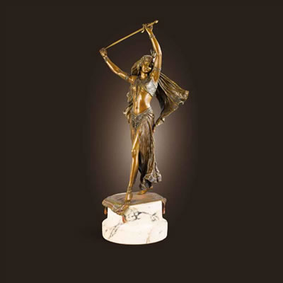 AN ORIENTAL DANCING WOMAN