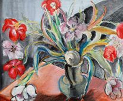 Tulpen in einem Zinnkrug